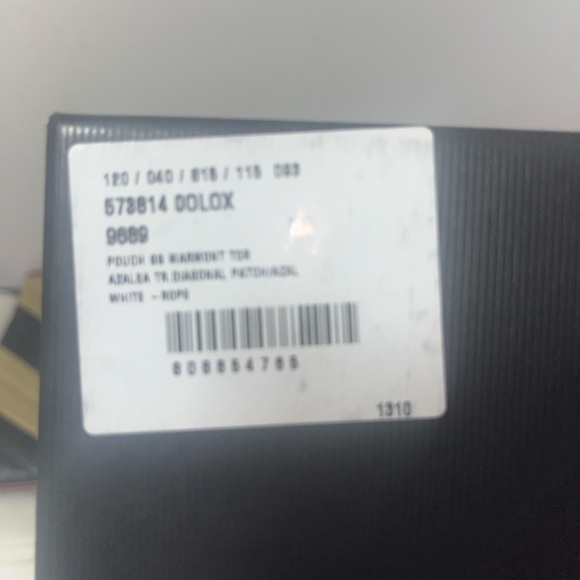 Gucci Marmont pouch!!! Lovely color combo. - Picture 10 of 12